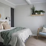 Deane House - Number 17