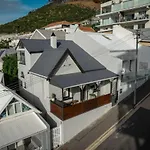 Deane House - Number 17