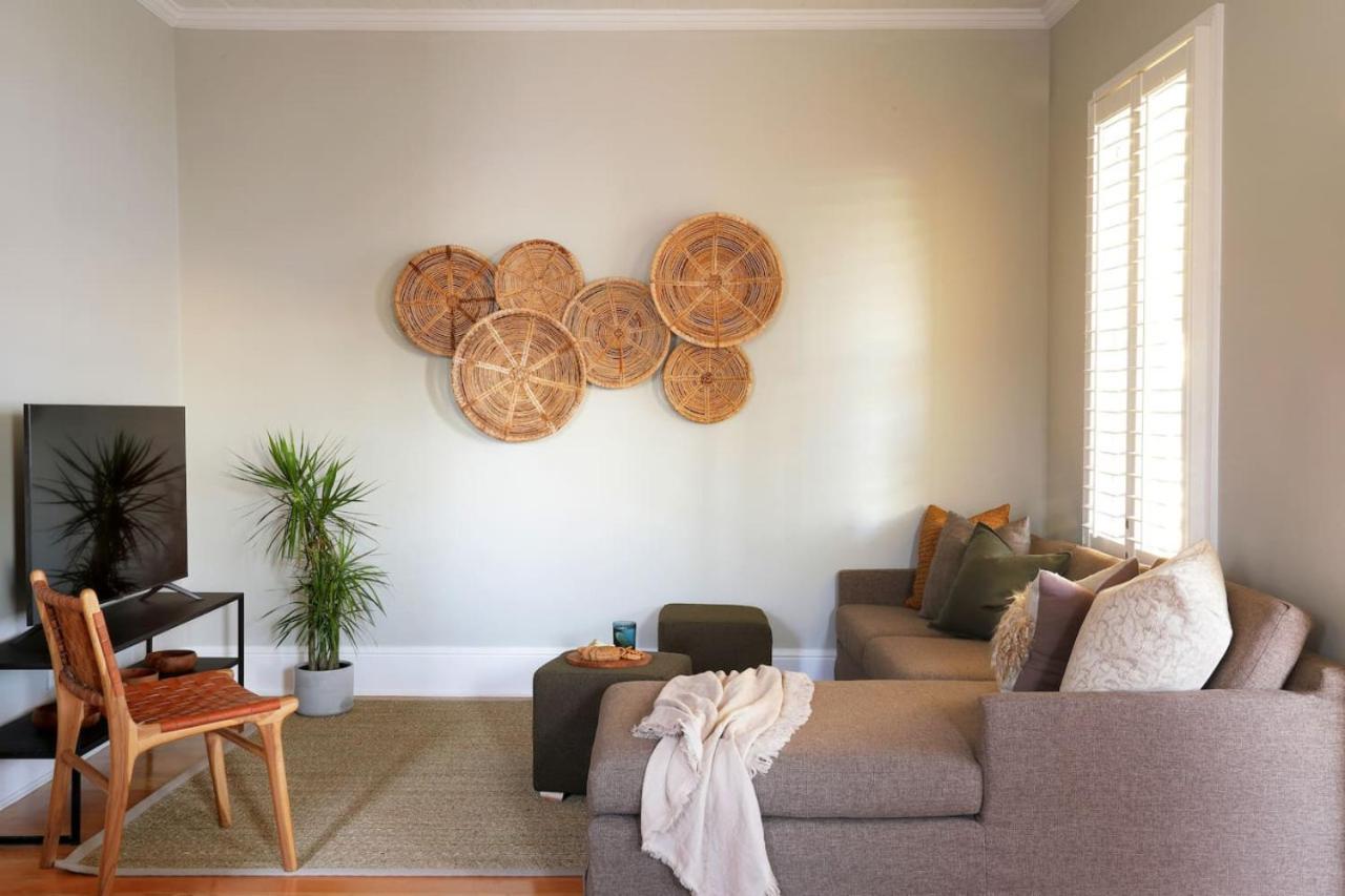Holiday home Deane House - Number 17 Cape Town
